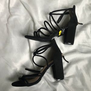 NWT Lulus Black Suede Black Heels